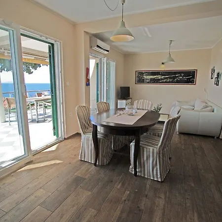 Apartamento Podraduc 4+1 Id 822 Murter